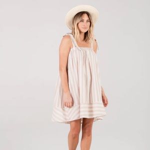 NWT Rylee + Cru petal dress